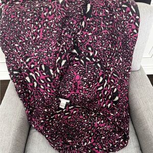 Gorgeous cashmere scarf